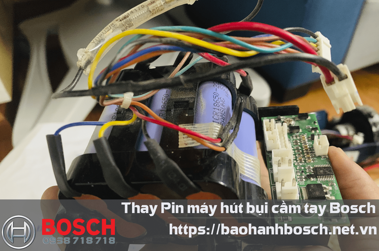 Thay Pin Máy Hút Bụi Cầm Tay Bosch