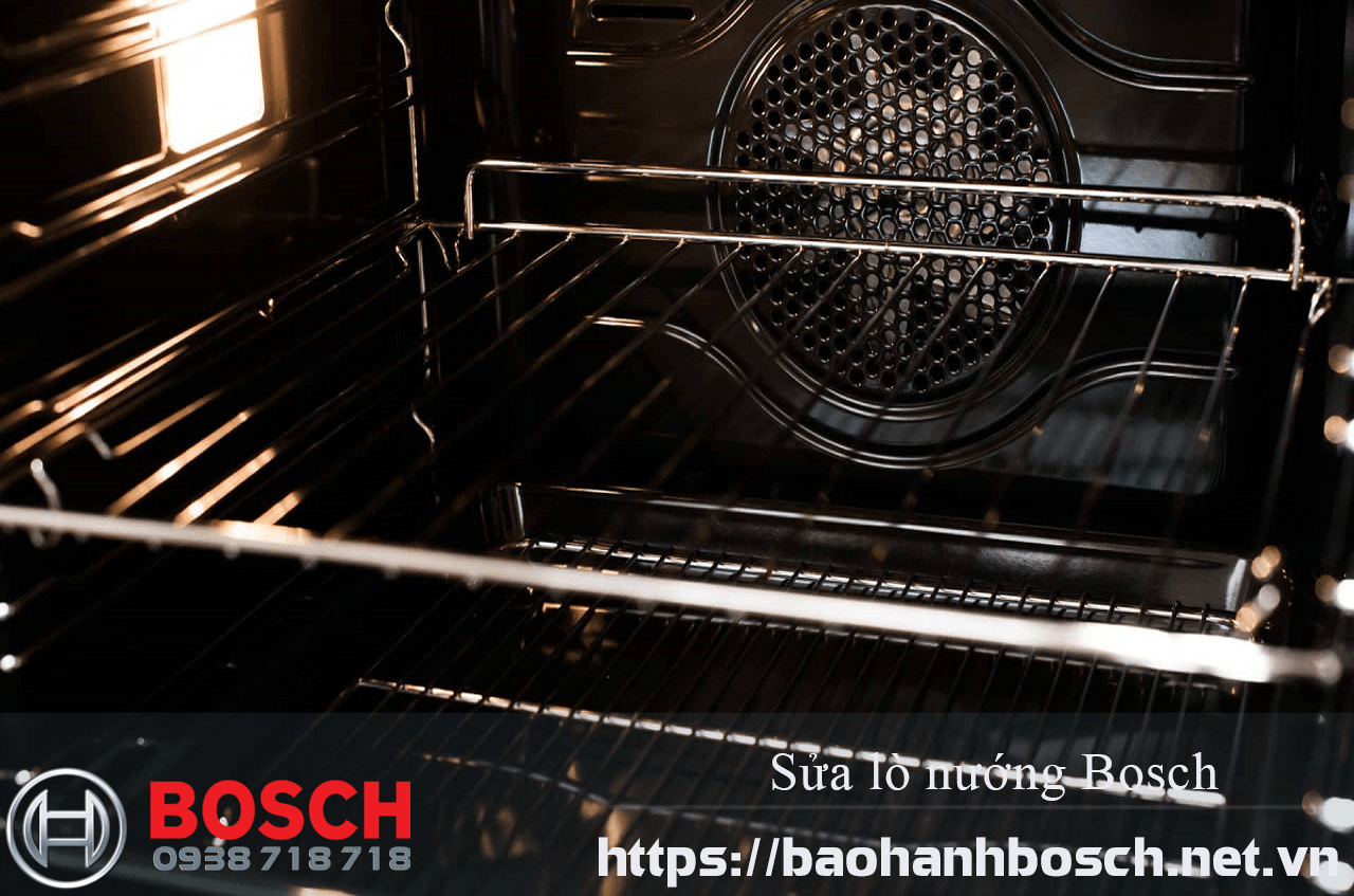 Lò nướng Bosch với thiết kế inox hiện đại, không gian lò rộng rãi phù hợp nướng đa dạng món ăn, đảm bảo công suất và độ bền cao cho gia đình và quán ăn.