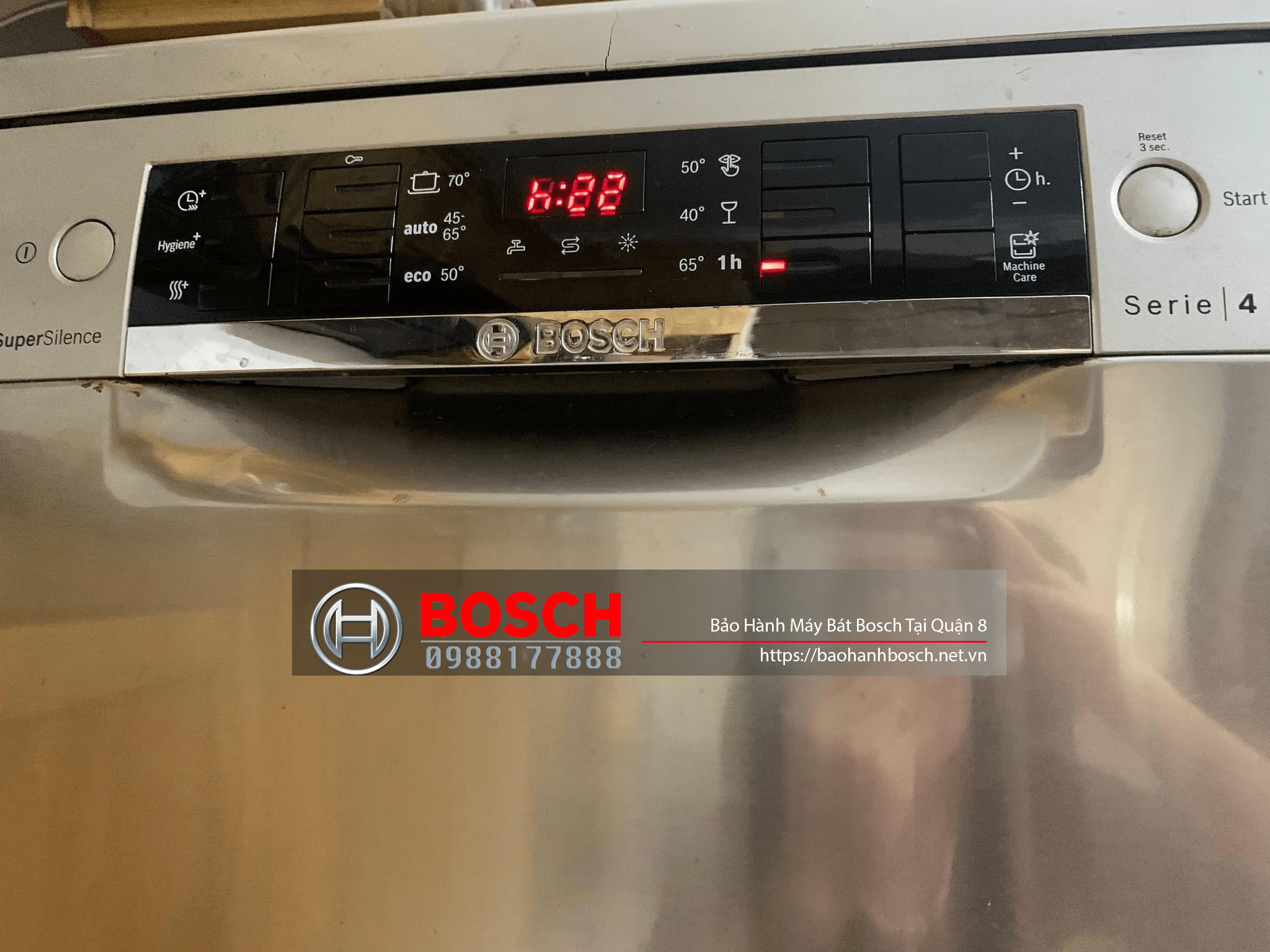 Linh kiện máy giặt Bosch chính hãng, dịch vụ bảo hành và sửa chữa máy giặt Bosch tại quận 8 uy tín, nhanh chóng, đảm bảo chất lượng, hỗ trợ khách hàng với dịch vụ bảo dưỡng chuyên nghiệp.