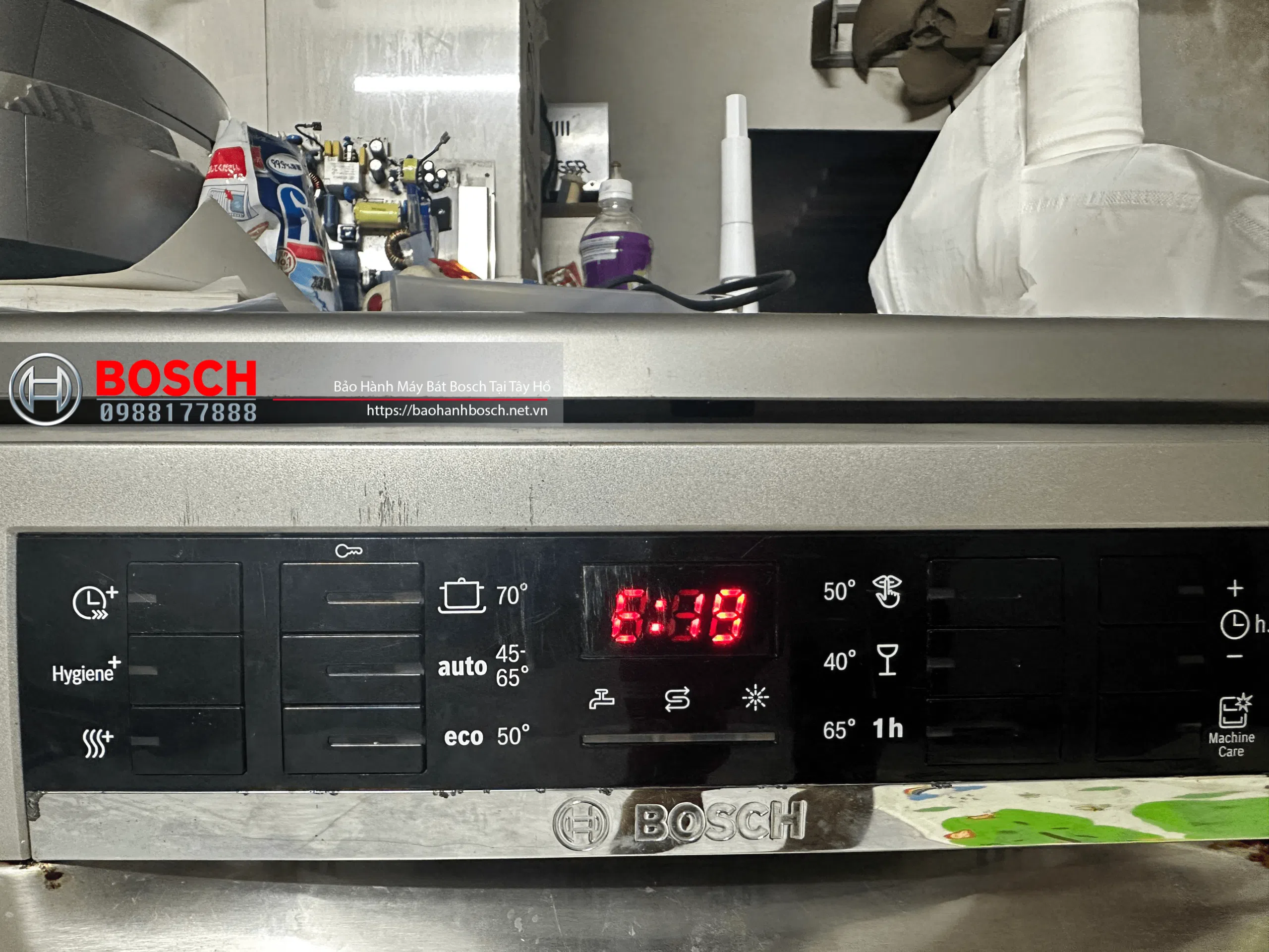 Bảng điều khiển máy rửa chén Bosch, chính hãng, độ bền cao, hỗ trợ đa chế độ rửa. Dịch vụ bảo hành Bosch chuyên nghiệp, uy tín tại Tây Hồ, đảm bảo khách hàng hài lòng khi sử dụng.