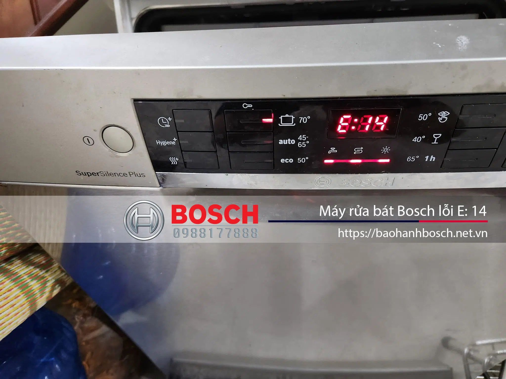 Máy rửa bát Bosch phục vụ khách hàng chính hãng, bảo hành đúng tiêu chuẩn, đảm bảo hiệu quả làm sạch vượt trội, giúp tiết kiệm thời gian và năng lượng.